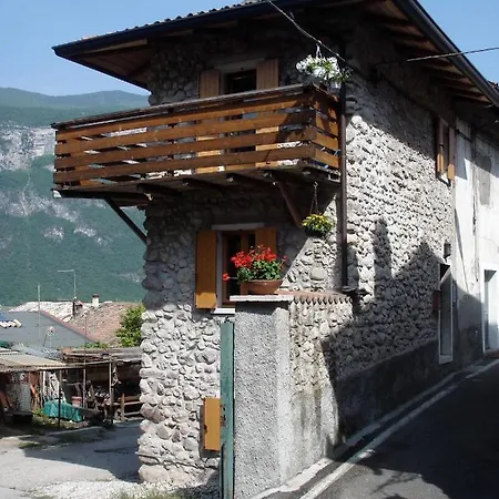 度假居 Il Rustico Di Peri